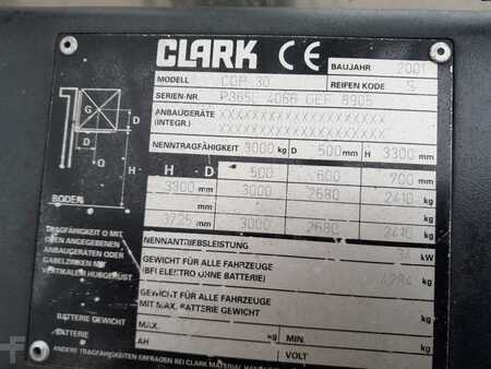 LPG heftrucks 2001  Clark CGP30L (3)