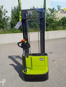Hochhubwagen - Clark WS12 (2)