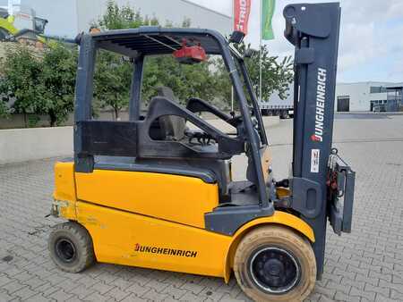 Elektro čtyřkolový VZV 2008  Jungheinrich EFG545 (4)
