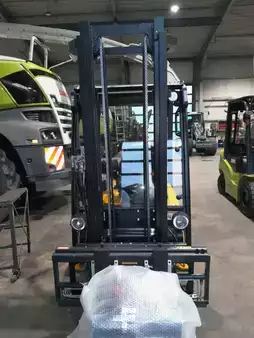 Elektryczne 3-kołowe 2023  Yale ERP 16 VT (3)