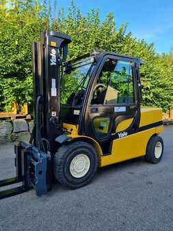 Diesel Forklifts 2016  Yale GDP45VX6 (1)