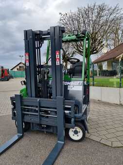 Four-way trucks 2011  Combilift C2500CB (1)