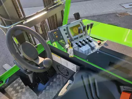 Fyrvägstruck  Combilift CBE 2500, C2500CBE Vorführgerät (5)