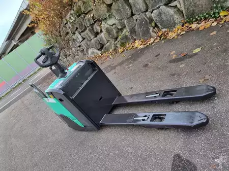 Porta-paletes elétrico 2022  Mitsubishi PBF 20 N3R mit Lithium Batterie (3)