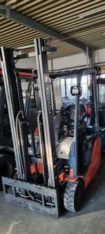 El truck - 3 hjulet 2011 Toyota 8FBET15 (1)