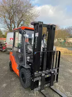 Gas gaffeltruck 2026  Toyota 02-8FGF25 (1)