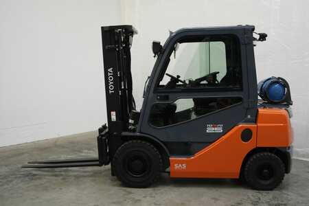 LPG Forklifts 2019  Toyota 02-8FGF25 (2) 