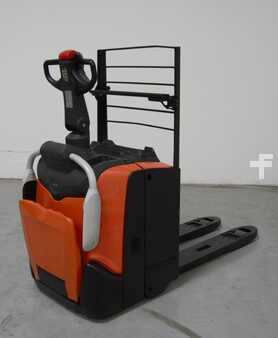 Electric Pallet Trucks 2018  Toyota LPE200 (3)