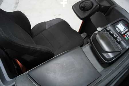 Carretilla retráctil 2017  Toyota RRE160H (6)