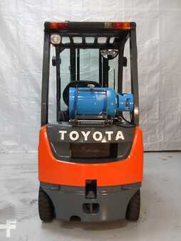 Gasoltruck 2011  Toyota Tonero-02-8FGF15 (3)