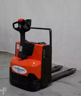 Elektromos emelőkocsik 2019  Toyota LWE160 (1)