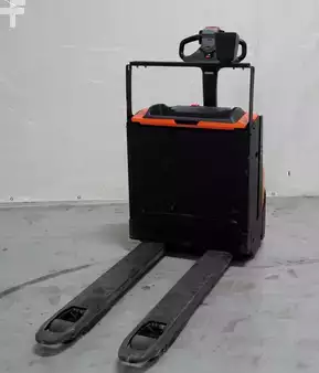 Elektromos emelőkocsik 2019  Toyota LWE160 (4)