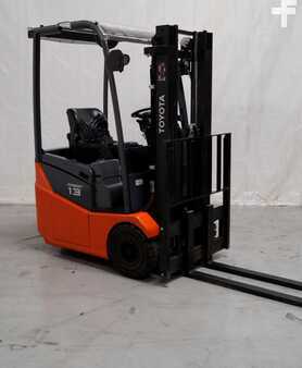 3-wiel elektrische heftrucks 2019  Toyota Traigo24-7FBEST13 (2)