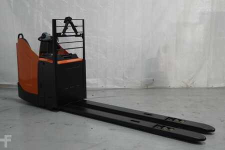 Electric Pallet Trucks 2019  Toyota LPE 250 (3)