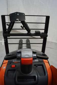 Electric Pallet Trucks 2019  Toyota LPE 250 (6)