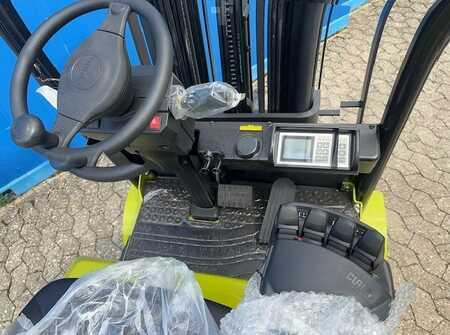 Elektro čtyřkolový VZV 2022 Clark GEX 20 (3)