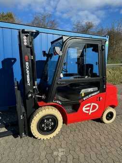 Elektro čtyřkolový VZV 2023 EP Equipment EFL 353 (2)