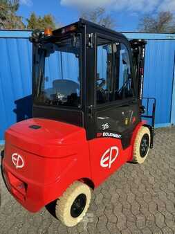 4-wiel elektrische heftrucks 2023  EP Equipment EFL 353 (3)