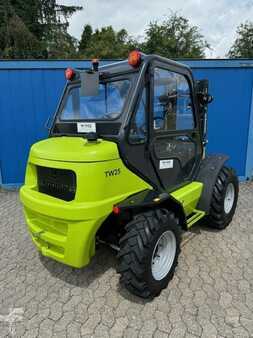 Terénní vysokozdvižný vozík 2024 Agrimac-Agria TW 25-4 KX (3)