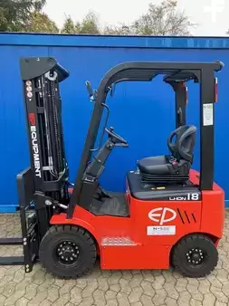 Elektro čtyřkolový VZV 2026  EP Equipment EFL 181 (3)
