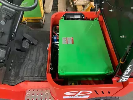 Elektro čtyřkolový VZV 2026  EP Equipment EFL 181 (4)