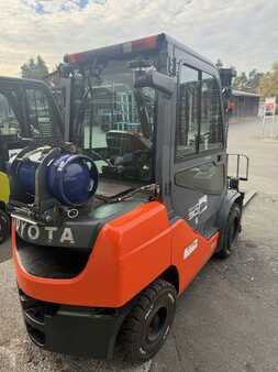 Gas gaffeltruck 2018  Toyota 02-8FGF 30 (3)