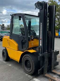 Diesel Forklifts 2007  Jungheinrich DFG550 G200-555DZ (1)