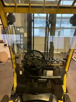 Propane Forklifts 2010  Hyster H2.5FT (3)