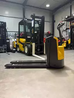 Transpallet con bilancia 2020  Yale MP16 mit Ravas-Wiegesystem (2)