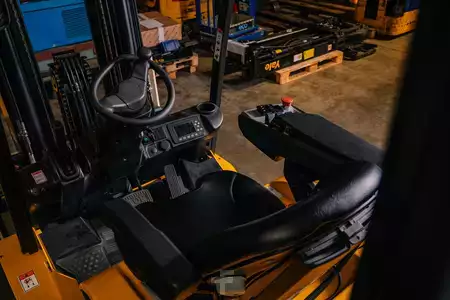 Elektro 4 Rad 2024  Yale ERP30VL (4)