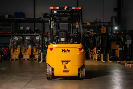 Elektro 4 Rad 2024  Yale ERP30VL (5)