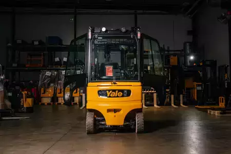Elektro 4 Rad 2024  Yale ERP30VL (3)