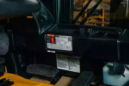 Eléctrica de 4 ruedas 2025  Yale ERP35VL (4)