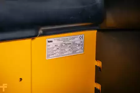 Schubmaststapler 2021  Yale MR16 Breitspur (8)