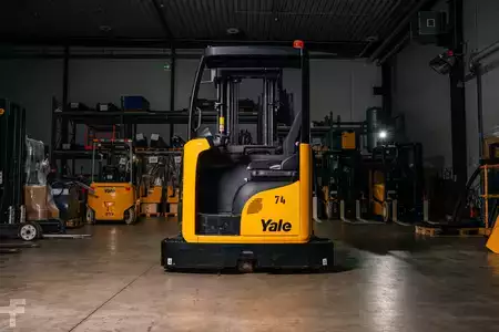 Schubmaststapler 2021  Yale MR16 Breitspur (6)