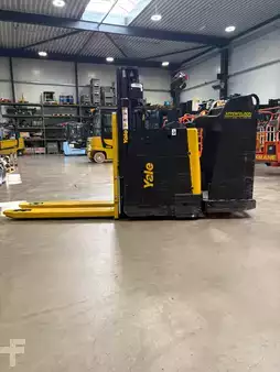 Fahrerstandstapler 2020  Yale MP20XD (2)