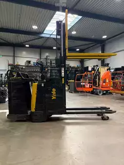 Fahrerstandstapler 2020  Yale MP20XD (3)