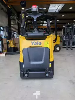 Electric Pallet Trucks 2021  Yale MP20X (3)
