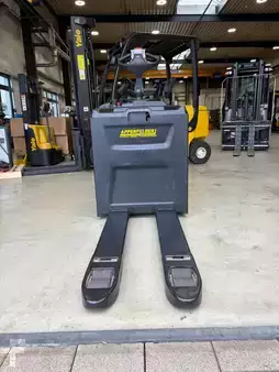 Electric Pallet Trucks 2021  Yale MP20X (4)