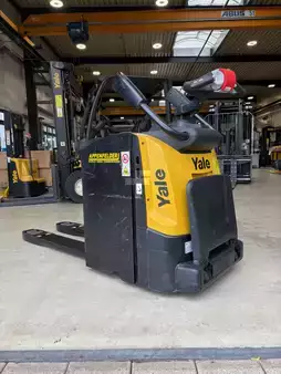 Electric Pallet Trucks 2021  Yale MP20X (5)