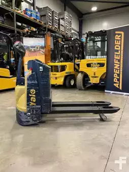 Nízkozdvižný vozík 2016  Yale MP22 (5)