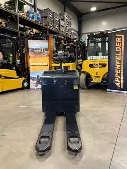 Nízkozdvižný vozík 2016  Yale MP22 (5)