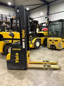 Ruční vysokozdvižný vozík 2022  Yale MS12 (1)