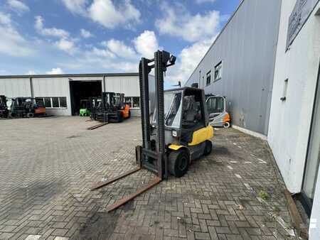 LPG heftrucks 2003  OM XG30 (3)