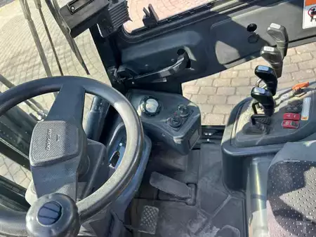 Chariots élévateurs diesel 2021  Doosan D30S-9 (5)