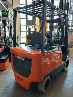 4-wiel elektrische heftrucks 2024  Doosan B32-7 (5)