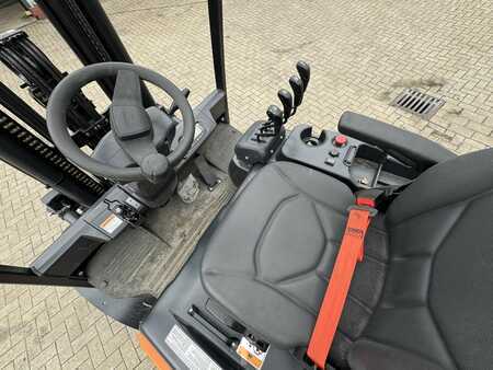 Elektro čtyřkolový VZV 2024  Doosan B50XC-7 (5)