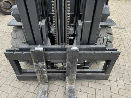 Chariots électriques à 4 roues 2024  Doosan B50XC-7 (6)