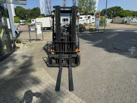 Elektryczne 4-kołowe 2021  Doosan B15NS (4)