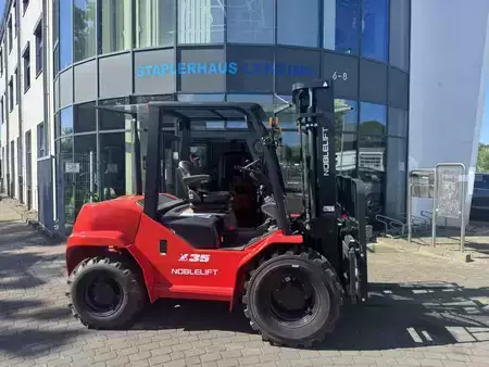Diesel heftrucks 2025  Noblelift FD4RT35 (2)